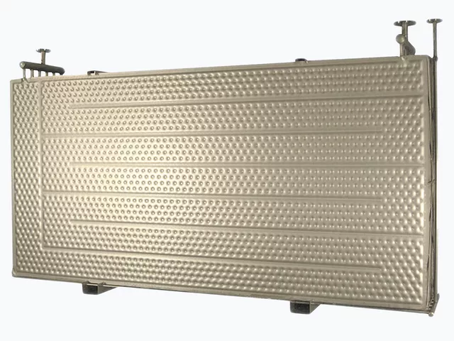 Better surface cleaning and heat transfer compared to tubes This surface design offers improved cleaning and enhanced heat transfer compared to traditional tubes.